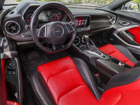 Used 2018 Chevrolet Camaro LT RWD image 16