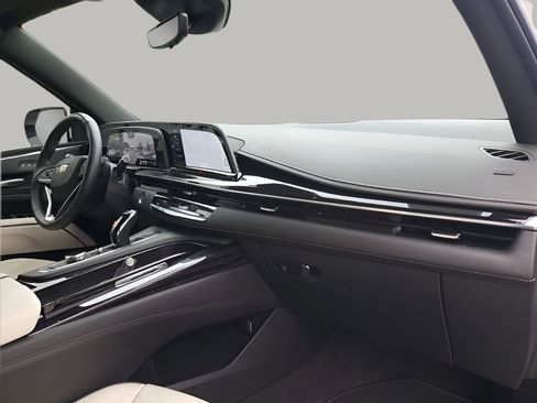 Used 2023 Cadillac Escalade Sport w/ LPO, ONYX Package image 14