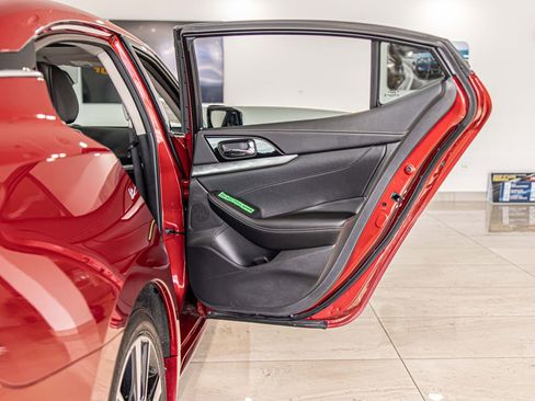 Used 2023 Nissan Maxima SL image 41