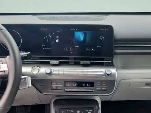 Used 2024 Hyundai Kona SEL w/ Convenience Package FWD image 14