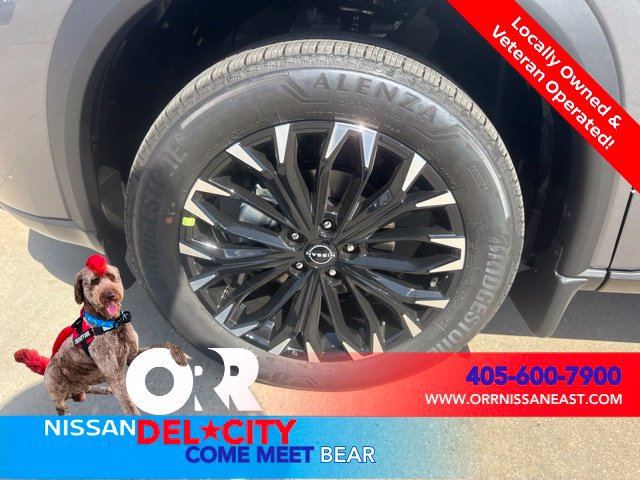 New 2026 Nissan Rogue Dark Armor FWD image 9