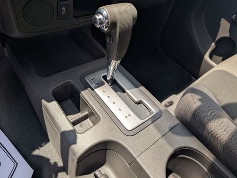 Used 2019 Nissan Frontier S w/ Work Truck Package RWD image 18