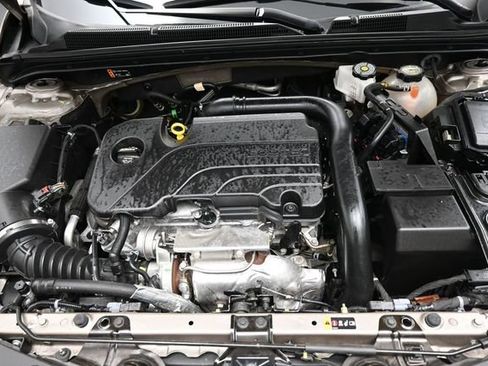 Used 2025 Chevrolet Malibu LT FWD image 30