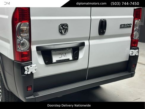 Used 2026 RAM ProMaster 2500 w/ Convenience Group image 15