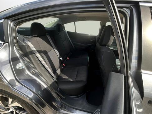 Used 2022 Subaru Legacy Premium image 25