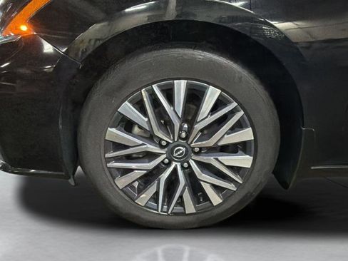 Used 2023 Nissan Altima 2.5 SV w/ SV Premium Package AWD/4WD image 26
