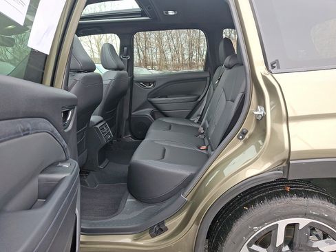 Certified 2025 Subaru Forester Limited image 10