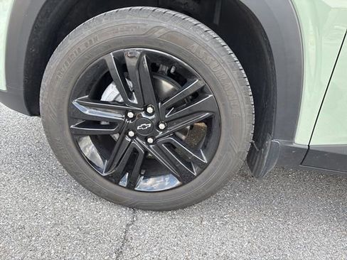 Used 2024 Chevrolet Trax ACTIV w/ Driver Confidence Package image 12