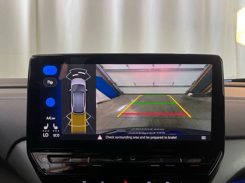 Used 2023 Volkswagen ID.4 Pro S image 16