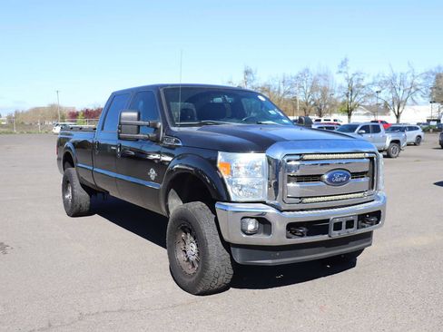 Used 2015 Ford F350 Lariat w/ Lariat Ultimate Package image 3