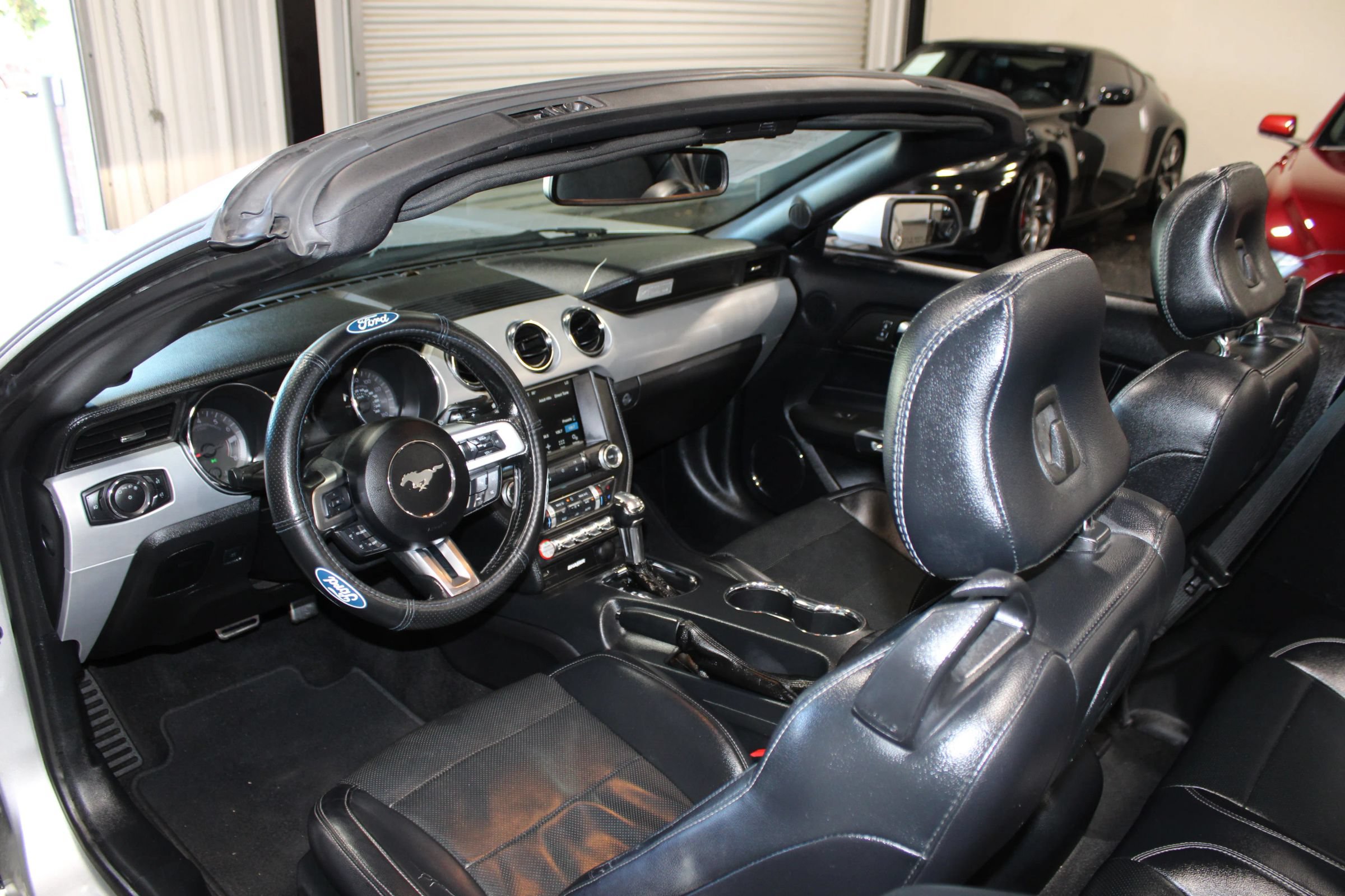 Used 2016 Ford Mustang Convertible RWD image 32