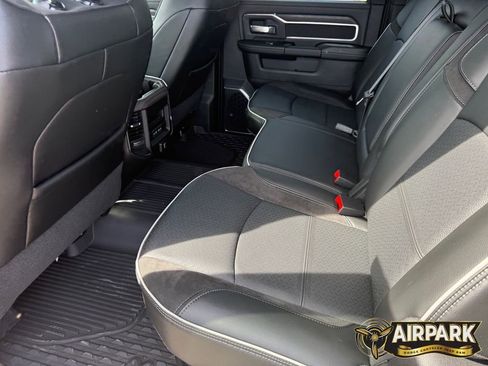 New 2026 RAM 3500 Laramie AWD/4WD image 20