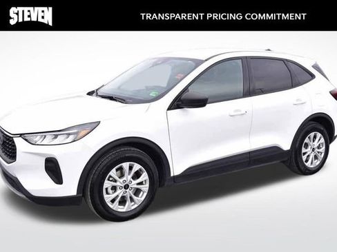 Used 2025 Ford Escape Active image 1