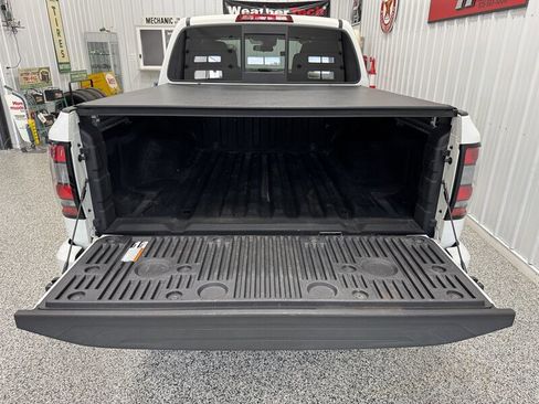 Used 2022 Nissan Frontier PRO-4X image 15