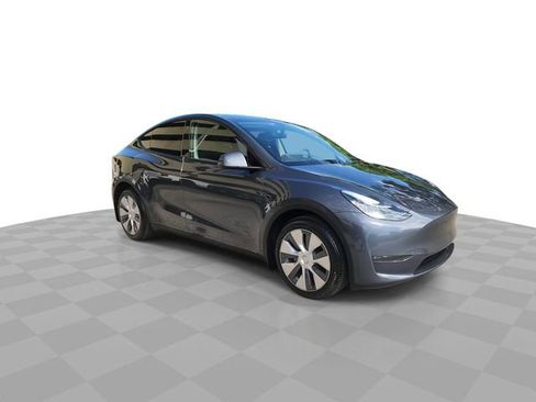 Used 2023 Tesla Model Y Performance AWD/4WD image 2