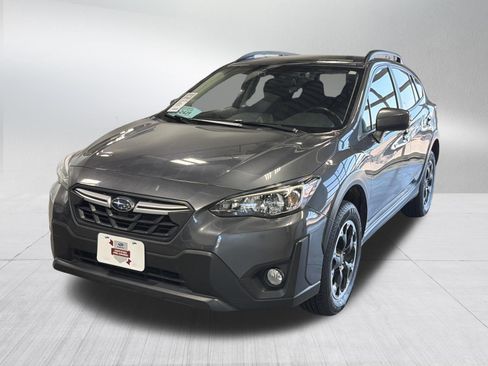 Certified 2023 Subaru Crosstrek 2.0i Premium AWD/4WD image 3