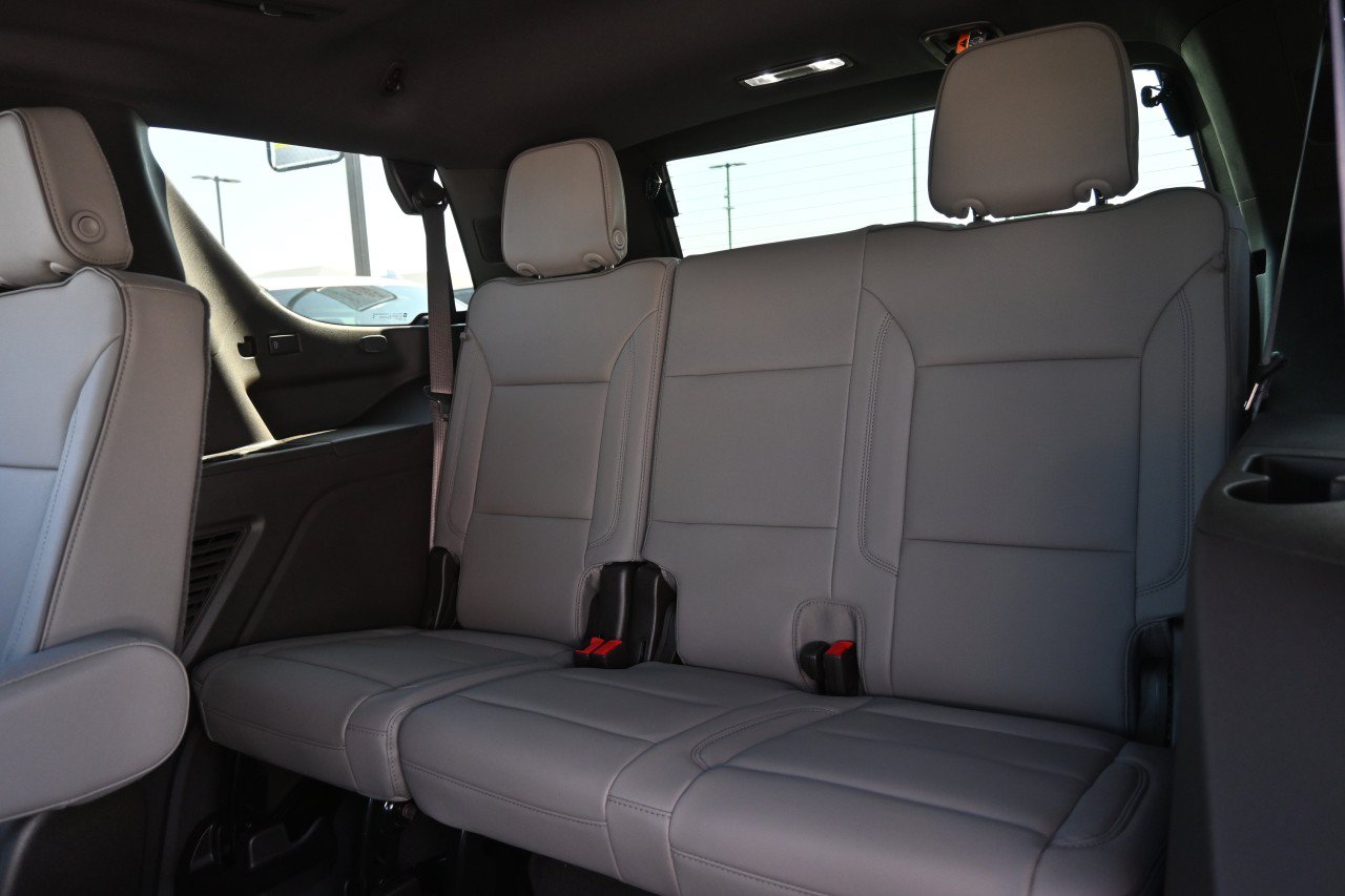 New 2026 GMC Yukon Elevation w/ Elevation Premium Package AWD/4WD image 21