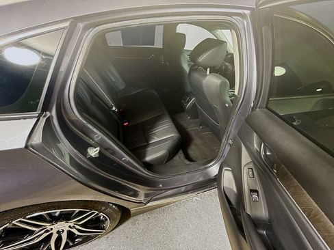 Used 2022 Honda Accord Touring image 24