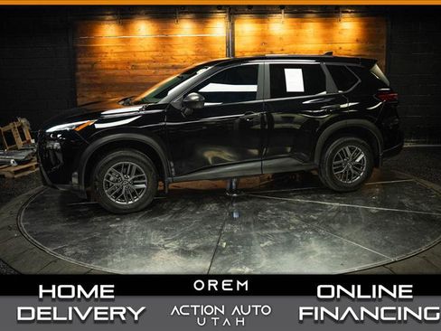 Used 2024 Nissan Rogue S FWD image 1