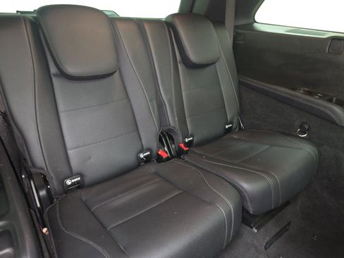 Used 2022 Mercedes-Benz GLS 450 4MATIC w/ AMG Line Exterior image 13