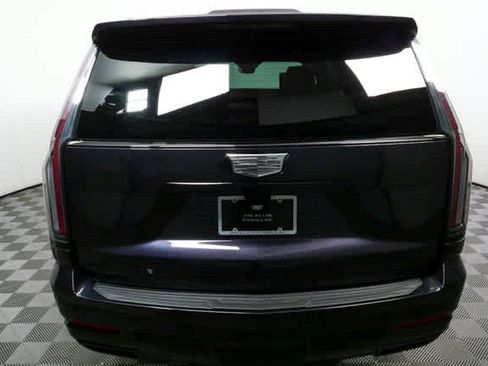 Certified 2026 Cadillac Escalade ESV Platinum Sport AWD/4WD image 25