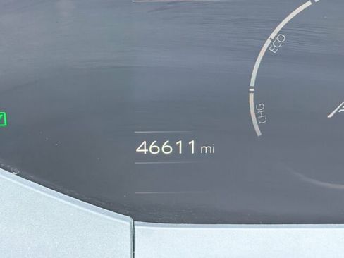 Used 2023 Toyota Prius XLE FWD image 31