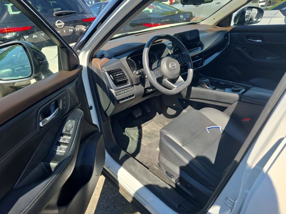Certified 2023 Nissan Rogue SL w/ SL Premium Package AWD/4WD image 13