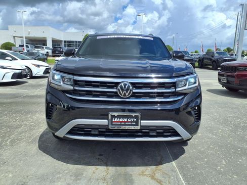 Used 2022 Volkswagen Atlas Cross Sport SE FWD image 5