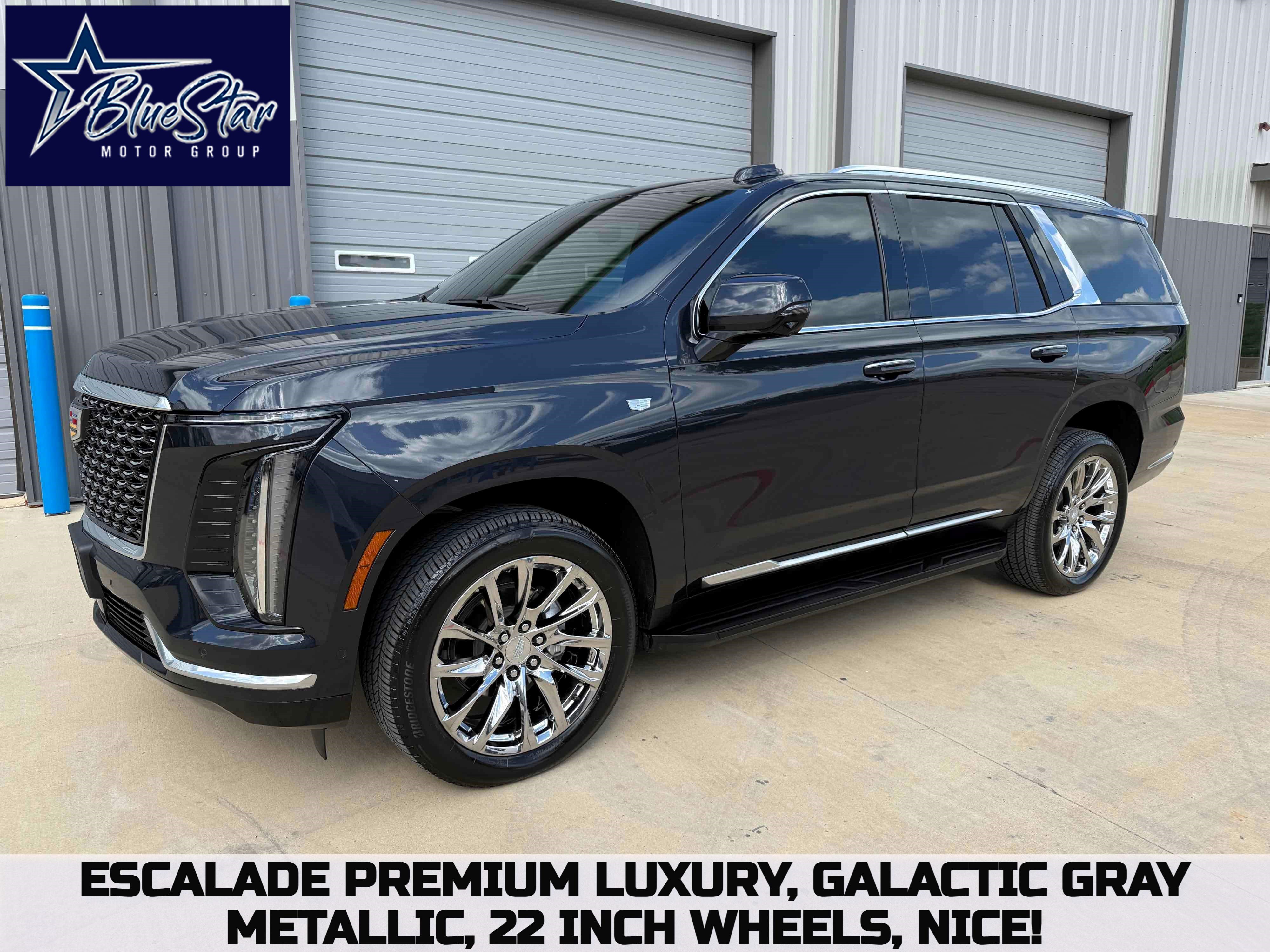 Used 2025 Cadillac Escalade Premium Luxury AWD/4WD image 1