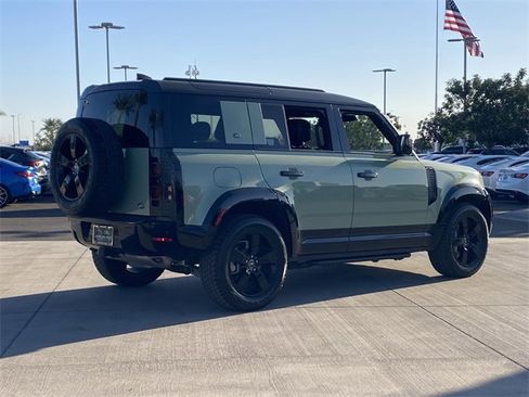 Used 2023 Land Rover Defender 110 75th Limited Edition image 28