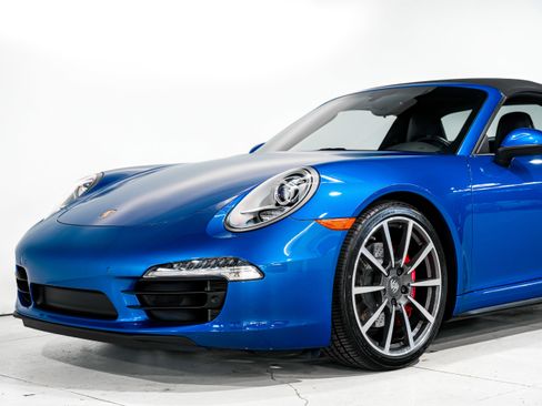 Used 2015 Porsche 911 Targa 4S image 29