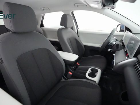 Used 2024 Hyundai Ioniq 5 SEL image 8