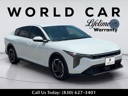 Used 2025 Kia K4 EX FWD image 1