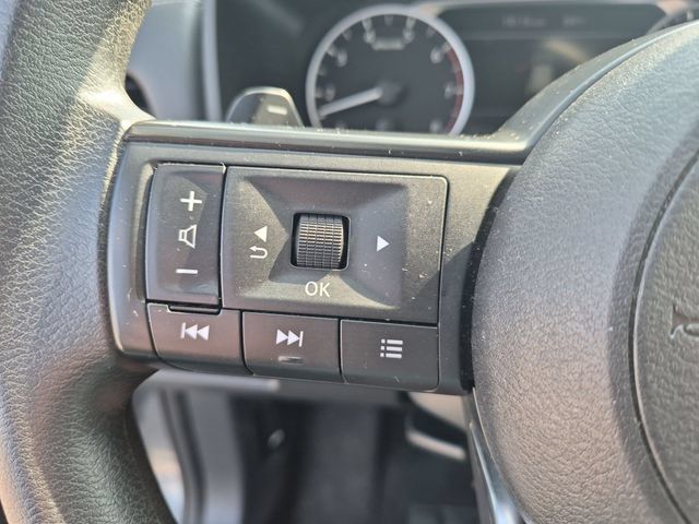 Used 2024 Nissan Rogue S AWD/4WD image 17