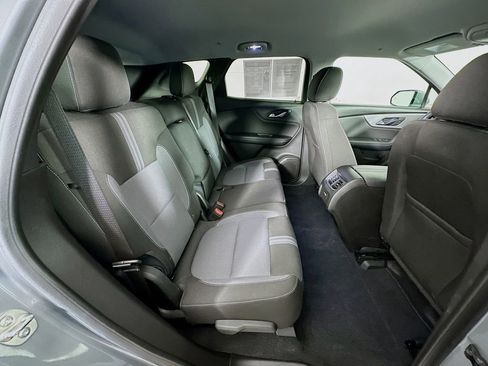 Used 2024 Chevrolet Blazer LT w/ Convenience Package FWD image 33