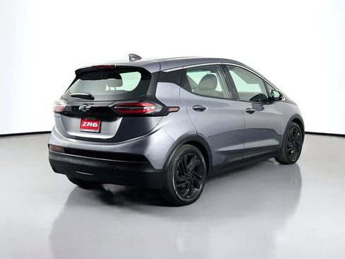 Used 2023 Chevrolet Bolt LT FWD image 5