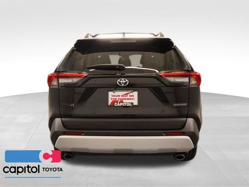 Used 2020 Toyota RAV4 Adventure AWD/4WD image 3