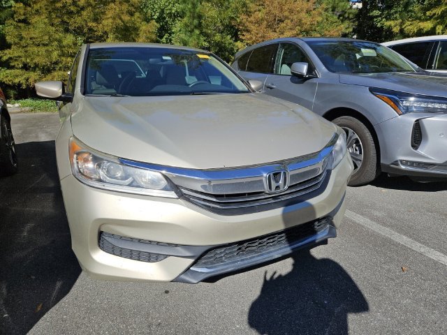 Used 2017 Honda Accord LX image 4