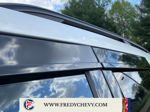 Used 2021 Ford Explorer XLT w/ Equipment Group 202A AWD/4WD image 44