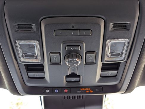 Certified 2023 GMC Yukon Denali AWD/4WD image 31