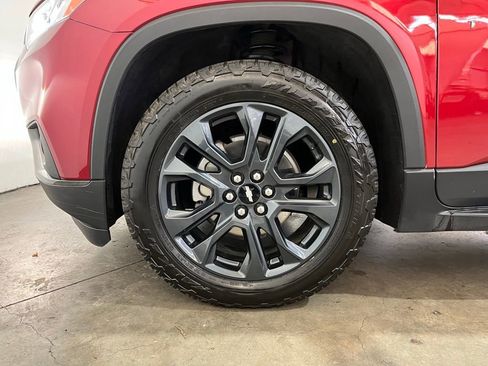 Used 2020 Chevrolet Traverse RS image 16