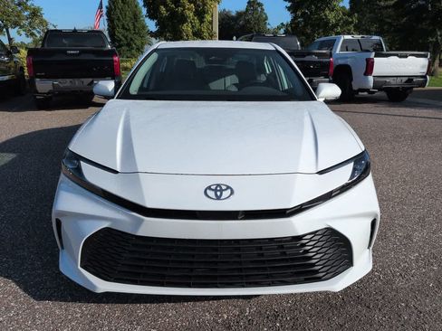 Used 2026 Toyota Camry LE w/ Convenience Package FWD image 9