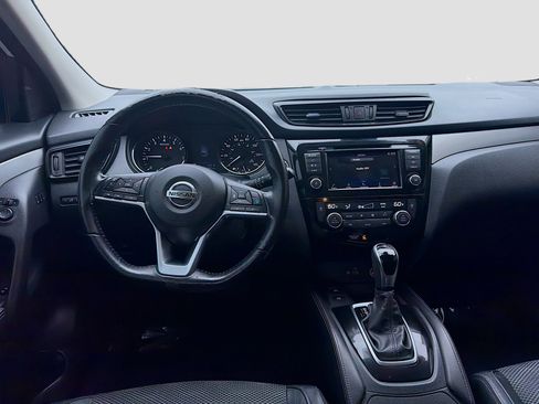 Used 2020 Nissan Rogue Sport SV w/ Technology Package image 20