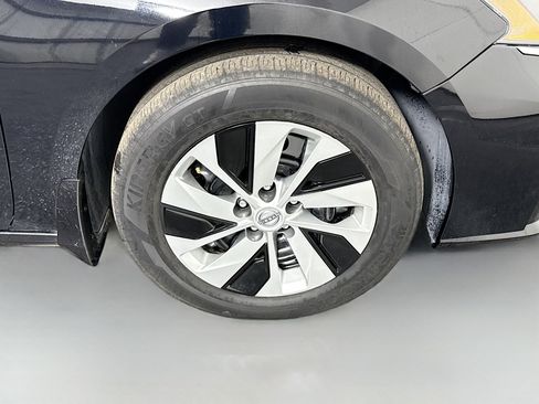 Used 2023 Nissan Altima 2.5 S image 31