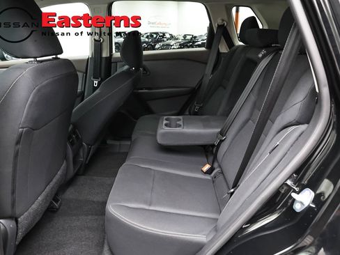 Used 2023 Nissan Rogue S AWD/4WD image 21
