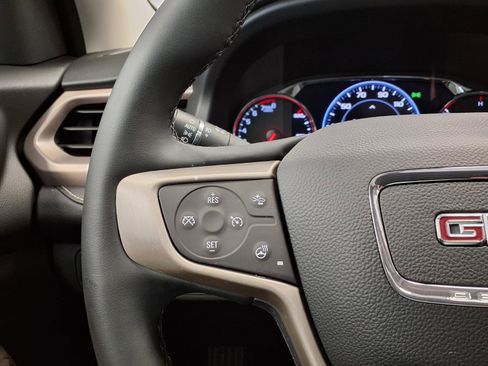 Used 2023 GMC Acadia Denali w/ Denali Ultimate Package AWD/4WD image 30