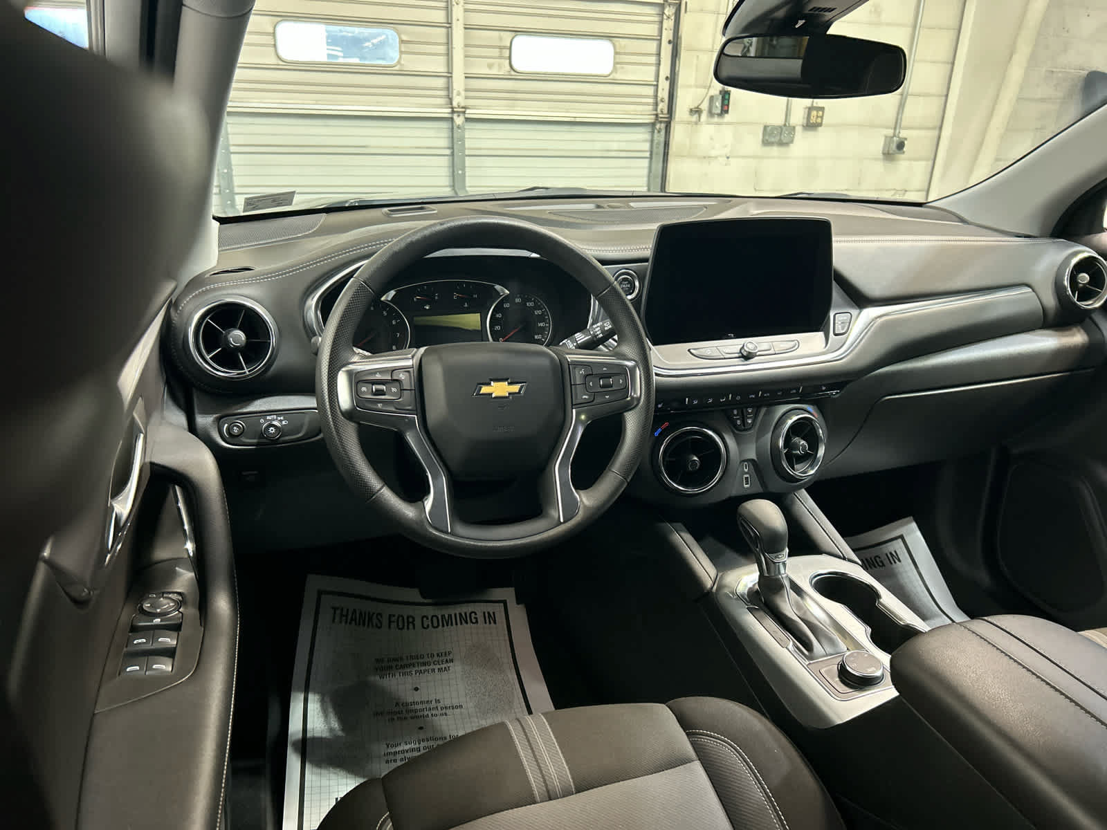 Used 2025 Chevrolet Blazer LT AWD/4WD image 4