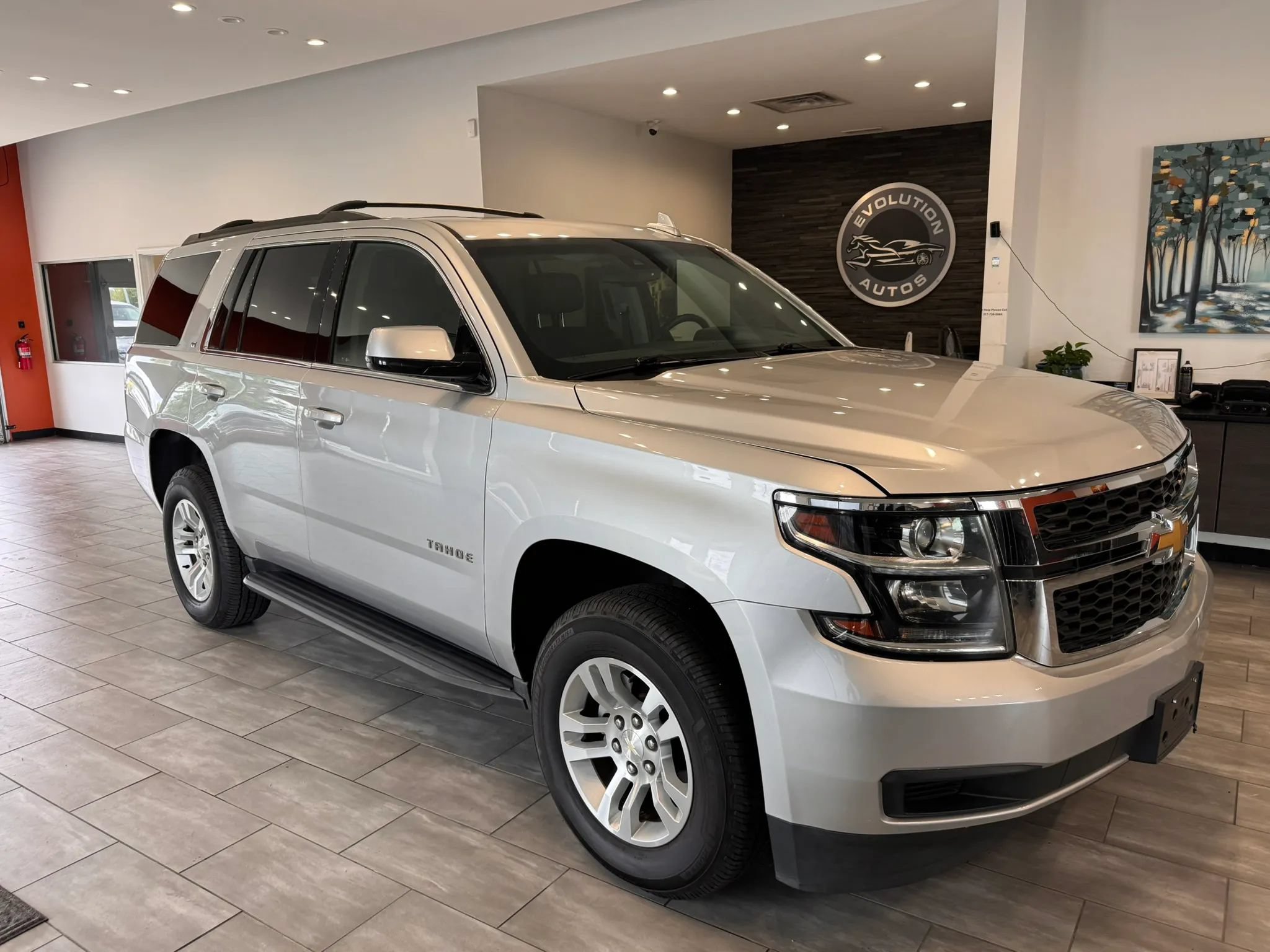 Used 2018 Chevrolet Tahoe LT AWD/4WD image 2