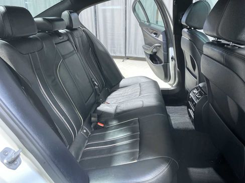 Used 2017 BMW 530i xDrive AWD/4WD image 13