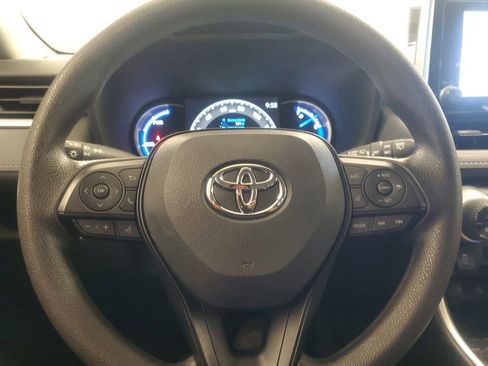 Certified 2025 Toyota RAV4 XLE image 19